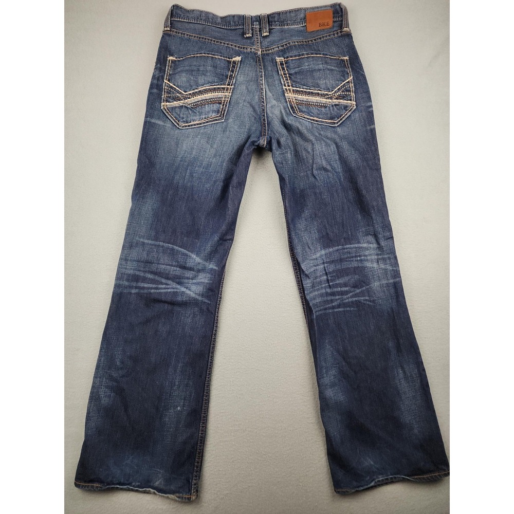 BKE Tyler Jeans Mens 32x31 Med Wash Blue Bootcut Embroidered Denim Thick Stitch